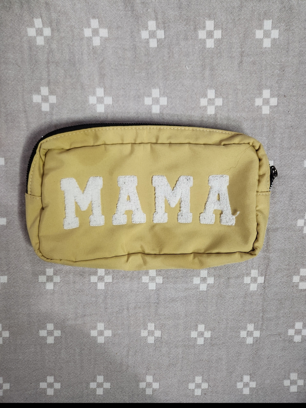 Mama cosmetic pouch features white fuzzy chenille varsity-style letter - Picture 2 of 9